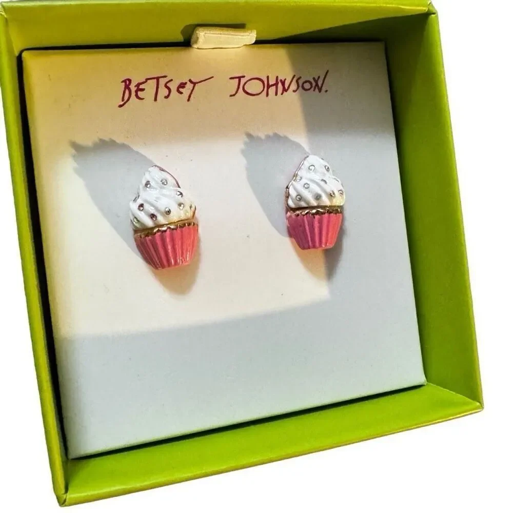 New in Box BETSEY JOHNSON Cupcakes Stud Earrings Pink White Rhinestones Dessert